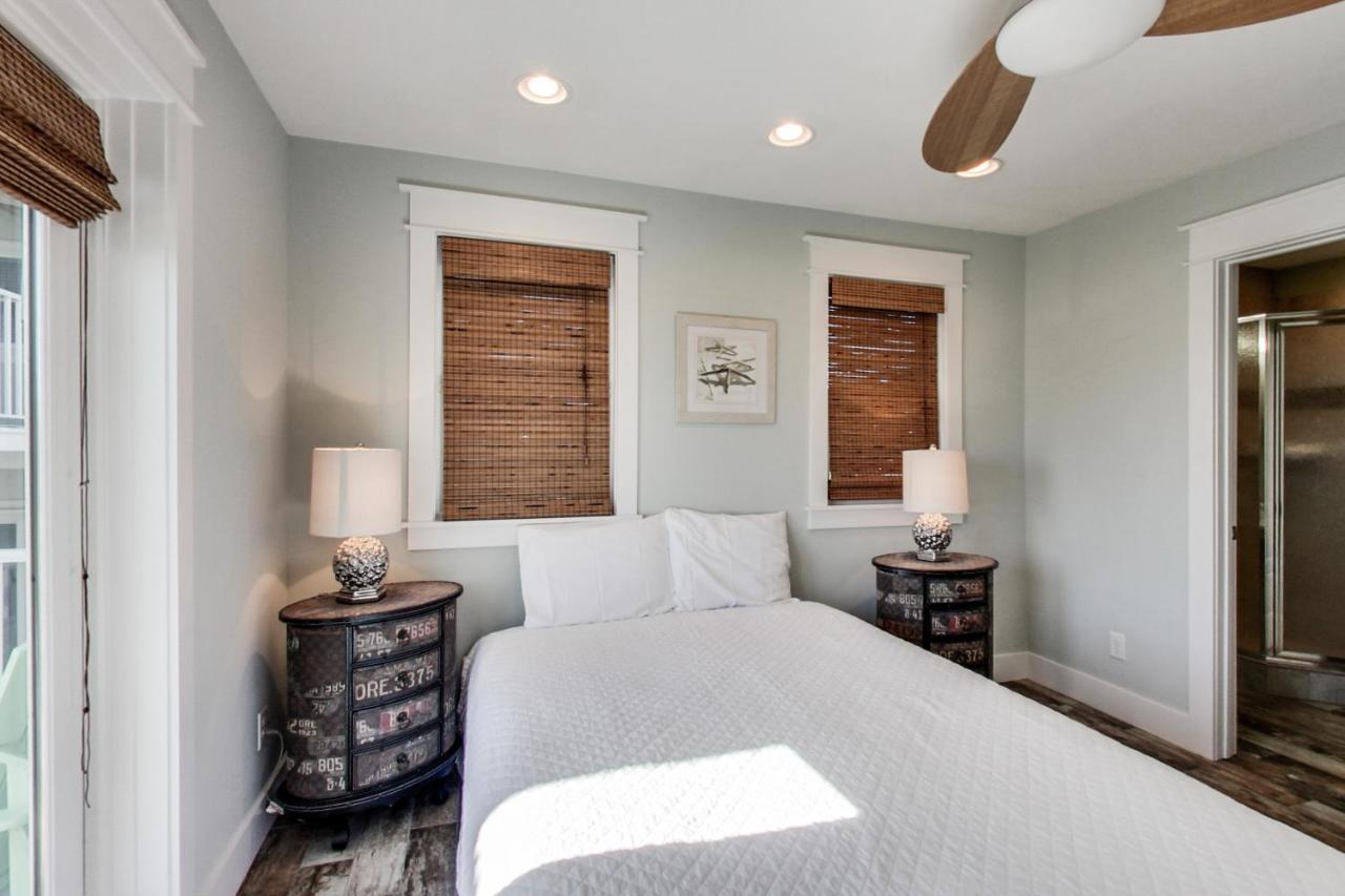 Holiday home Coastal Beach Bungalow *